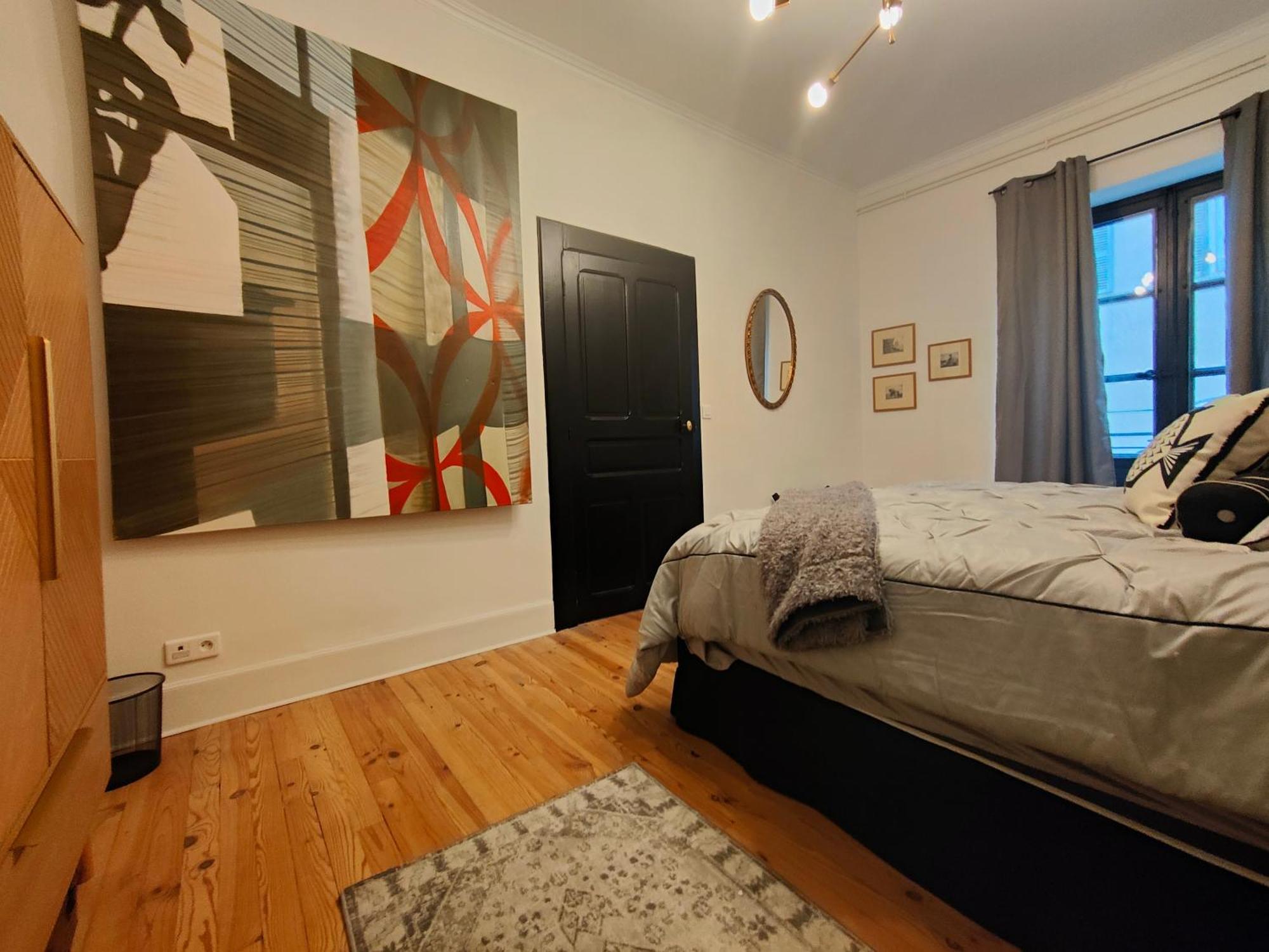 Le Coeur De Cahor! 2 Bedroom Luxury 85m2. Appartement *