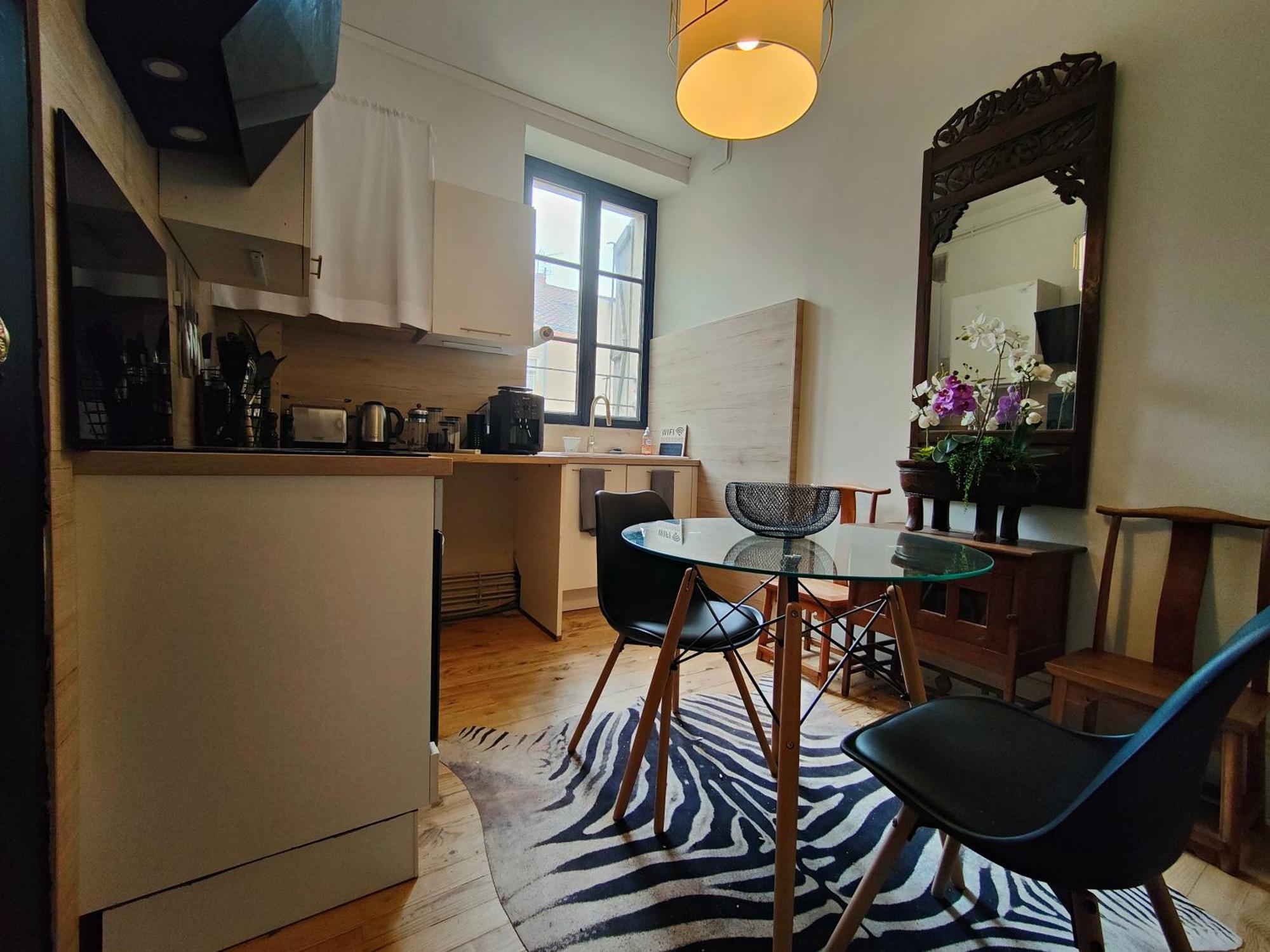 Le Coeur De Cahor! 2 Bedroom Luxury 85m2. * Cahors