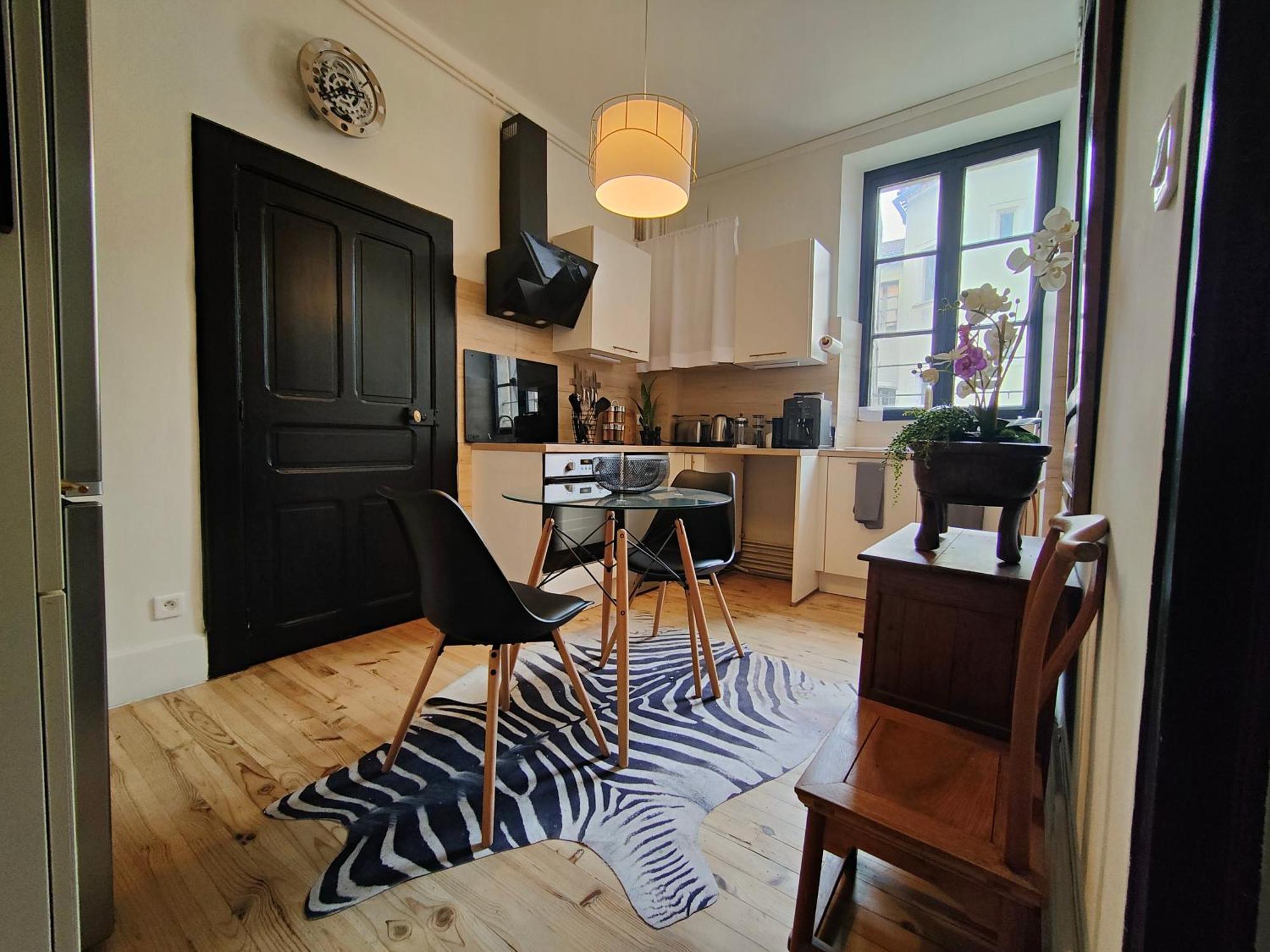 Le Coeur De Cahor! 2 Bedroom Luxury 85m2. Appartement Cahors